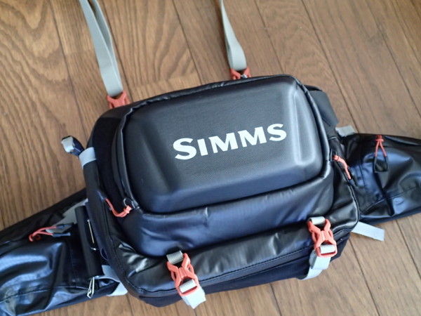 Simmsのヒップパック